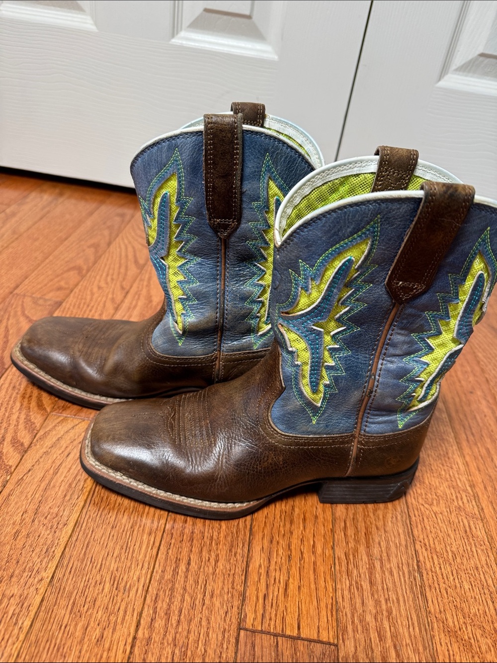Ariat Kid's Koel VentTEK Western Boot size 2.5